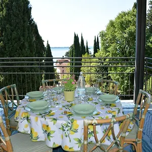 Apartment Kate's, Gardone Riviera